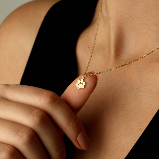 Navnehalskæde/armbånd med poteaftryk – Personligt design i 18K guldbelægning